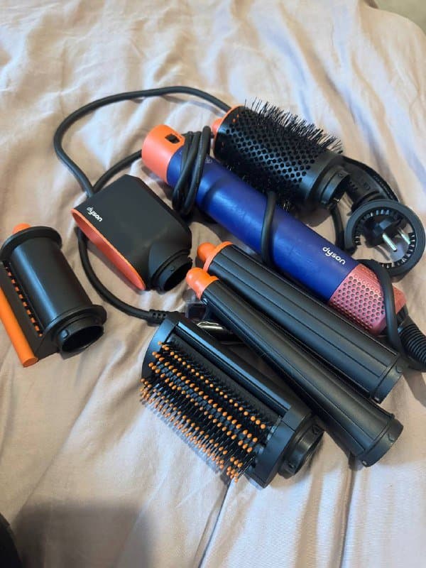 Dyson фен и сумка 2