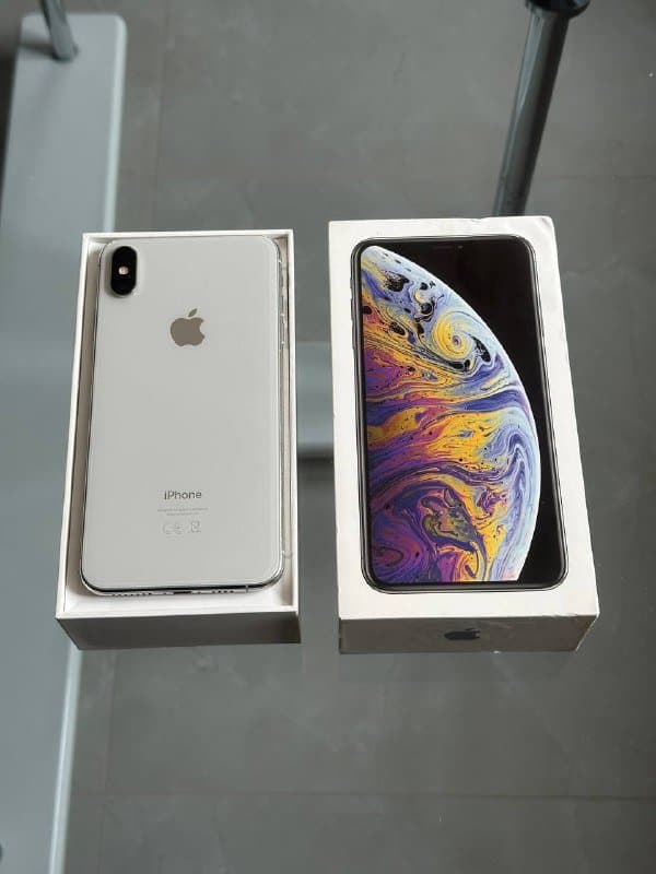 iPhone Xs Max 64gb 3
