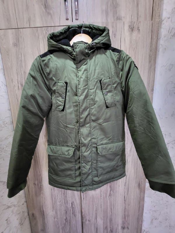 Куртка на мальчика 12-13 лет