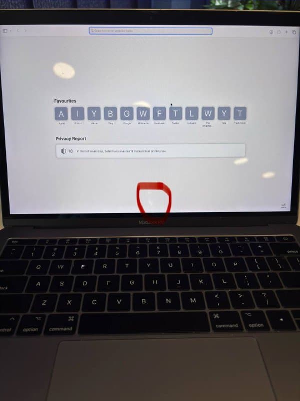 Macbook Pro 2017 i5 8/128 GB 3