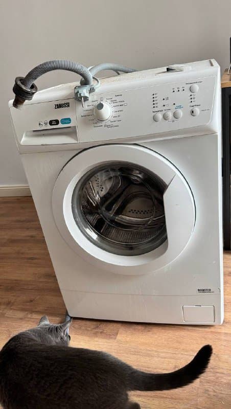 Стиральная машина Zanussi 6 кг