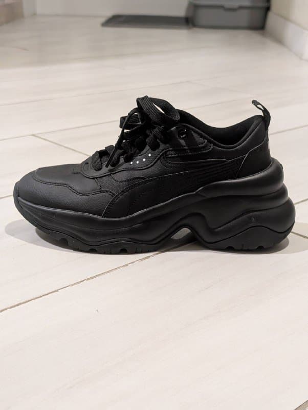 Женские кроссовки 40 размер 3