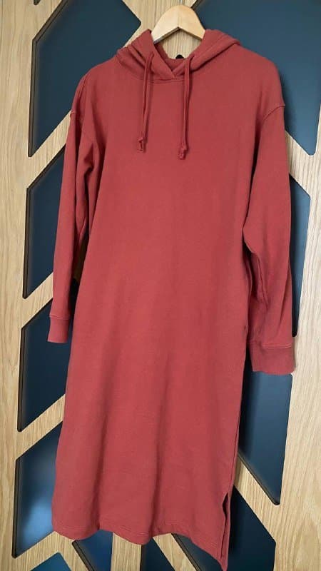 Платье-худи Uniqlo красное женское