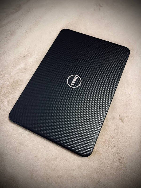 Ноутбук DELL Inspiron 3537