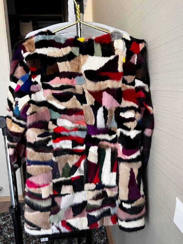 Женская натуральная шуба из разного вида меха 2