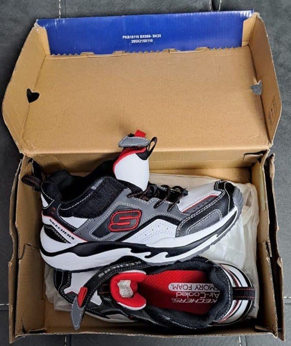 кроссовки, костюм