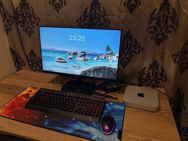 Стол, офисный стул, монитор, мышь, клавиатура, Mac mini M1, коврик 3