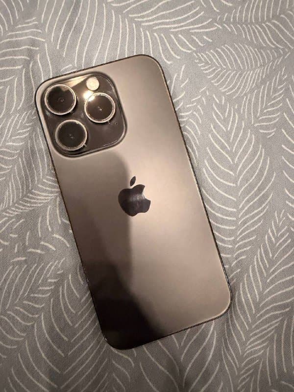 iPhone 15 pro Black titanium 256 гб