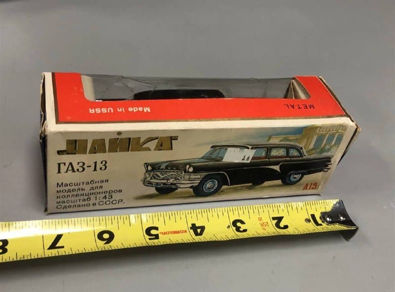 Модель Чайка газ-13 СССР 1/43 2