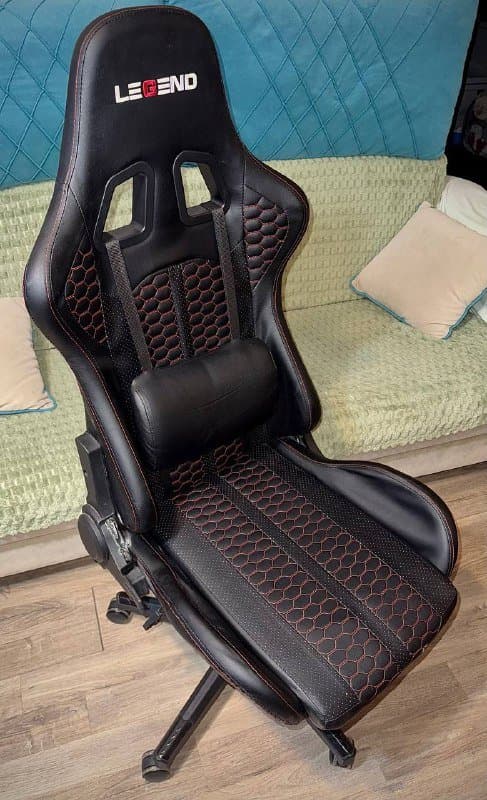 Игровое компьютерное кресло Legend с съемными подлокотниками