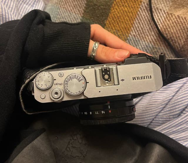 Камера FujiFilm X-E4