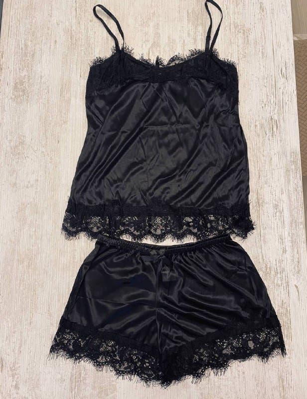 Комплект домашнего белья майка и шорты женские