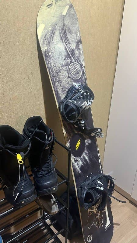 Сноуборд Firefly с креплениями, ботинки Burton 45-46 1