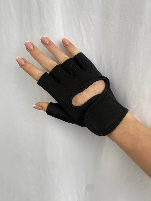 наколенники, перчатки спортивные, носки для йоги 3