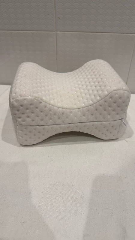 Подушка ортопедическая между ног 5