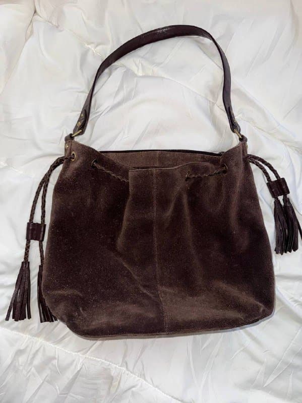 Вместительная сумка из натуральной замши 1