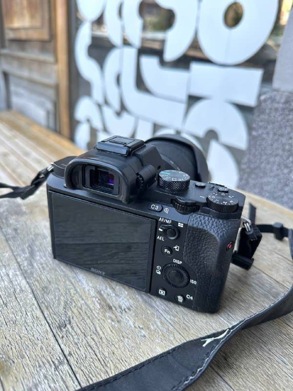 Sony Alpha A7 II камера с объективом и аксессуарами 4