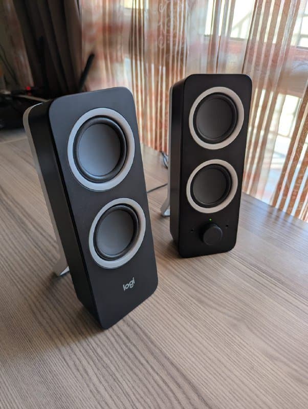 Колонки Logitech Z200 2.0