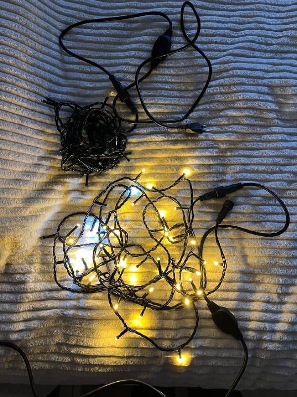 Гирлянды огоньки белый провод, черные провода 3