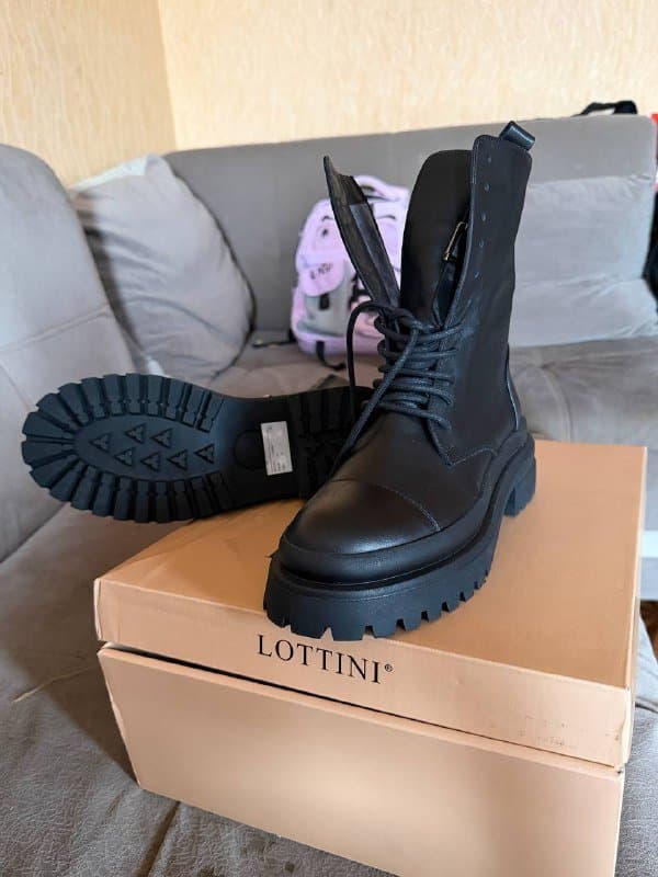 Новые женские кожаные ботинки размер 38-39 2