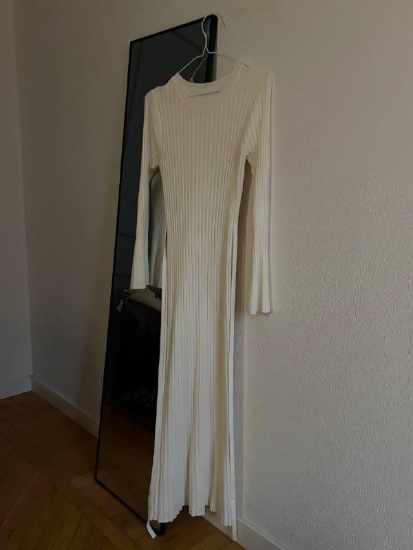 Длинное трикотажное платье, юбки, брюки, блузка, кардиган