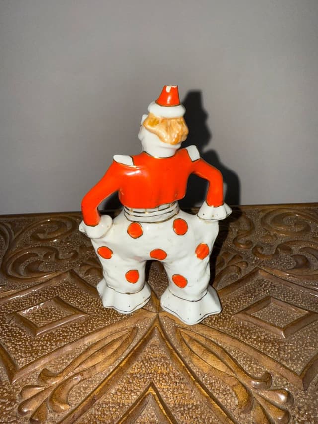 Стариная фигурка