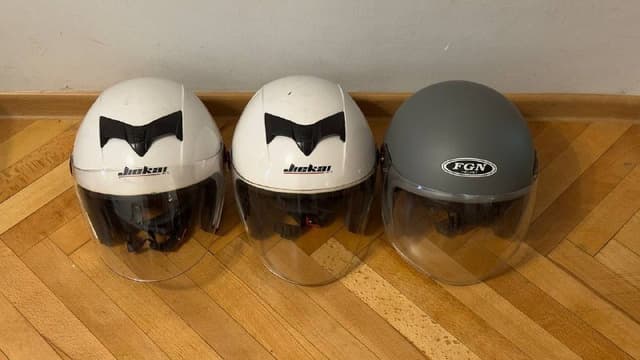 Мотоциклетные шлемы размер L