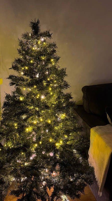 Искусственная ёлка 160 см с фонариками 1