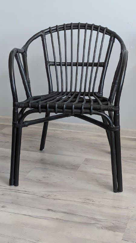 плетёный стул