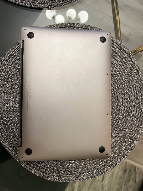 MacBook Pro intel i5 13.3 2020 3