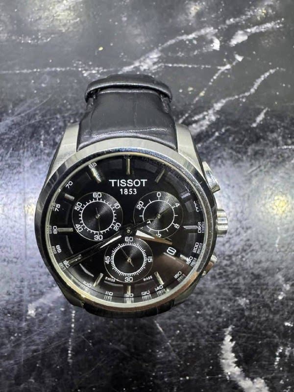 Часы Tissot с кожаным ремешком 1