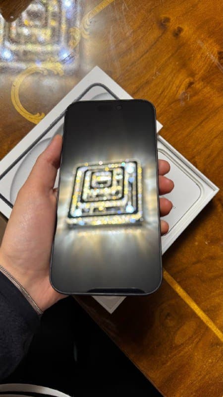 iPhone 15 128GB в идеальном состоянии