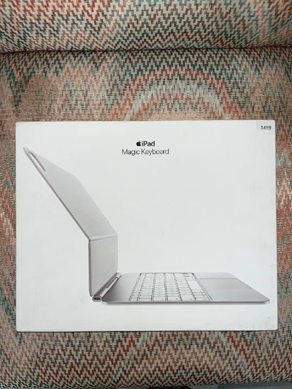 Apple iPad Magic Keyboard 13-inch iPad Pro M4