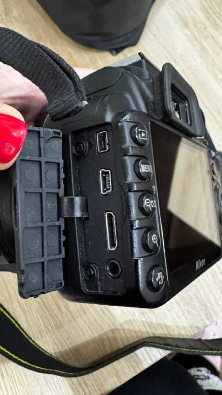 Фотоаппарат Nikon D3100, сумка-чехол, SD 128GB 6