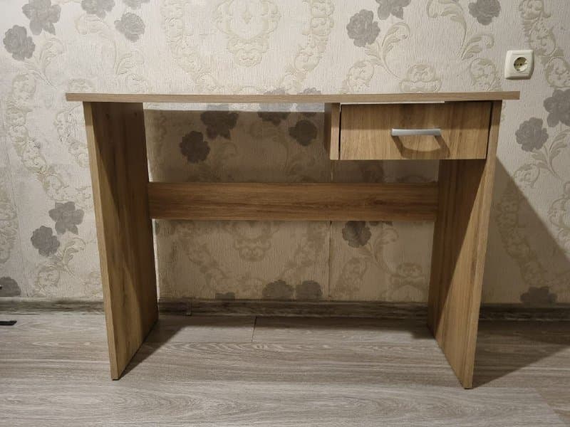 Стол из джиска 2