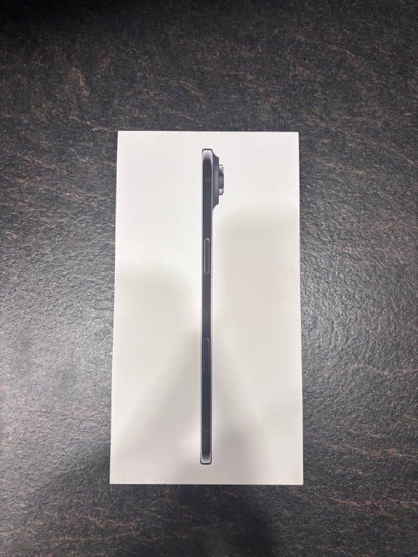 iPhone 17 Air 256 gb space black новый нераспакованный