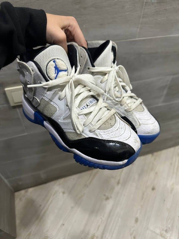 Кроссовки Jordan Jumpman Two Trey, размер 39