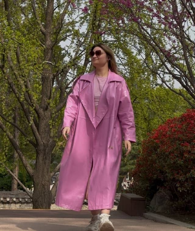 Плащ на осень-весну яркий женский