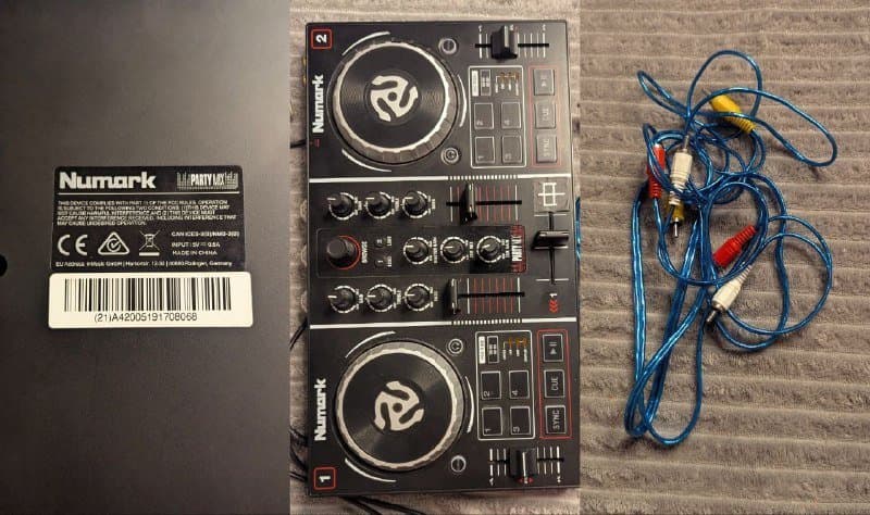 Диджейский пульт мини NuMark Party Mix