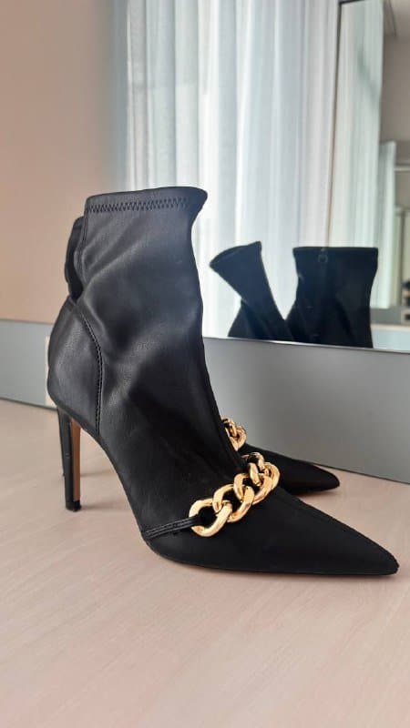 кеды бежевые, ботинки, сумка, платья, костюм, тренч, пальто, куртка, свитеры, лосины, джинсы 1