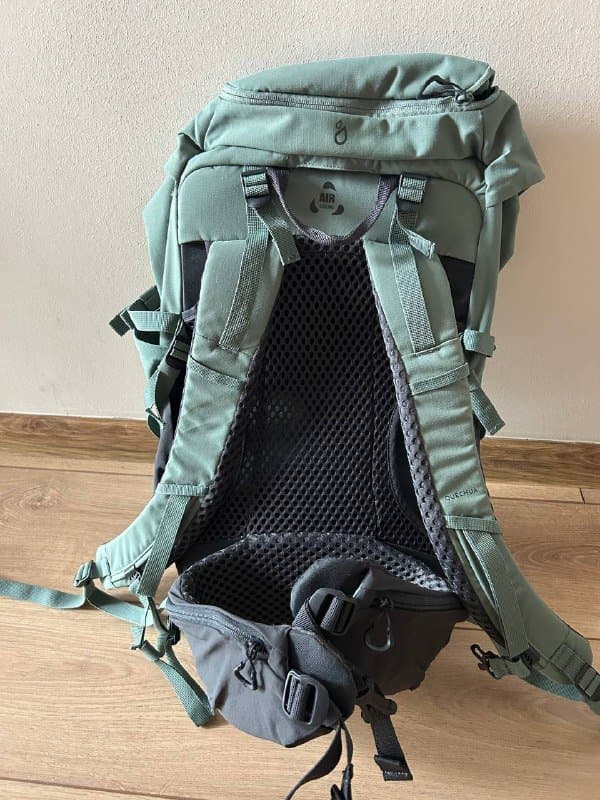 походный рюкзак Quechua MH100 35L