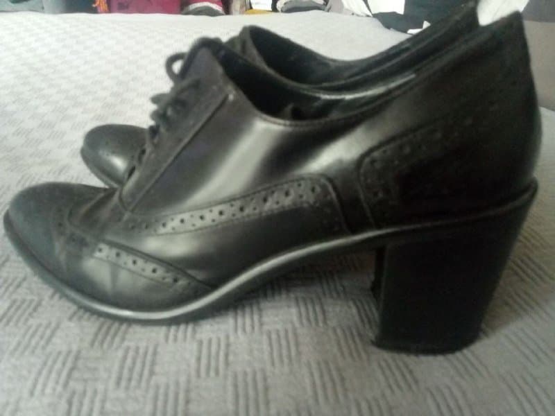 Женские черные туфли на каблуке 40 размер 2
