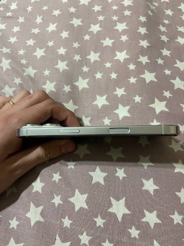 Iphone 16 Pro 256 GB 5