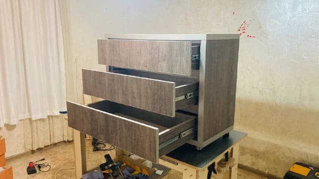 Комод с зеркалом