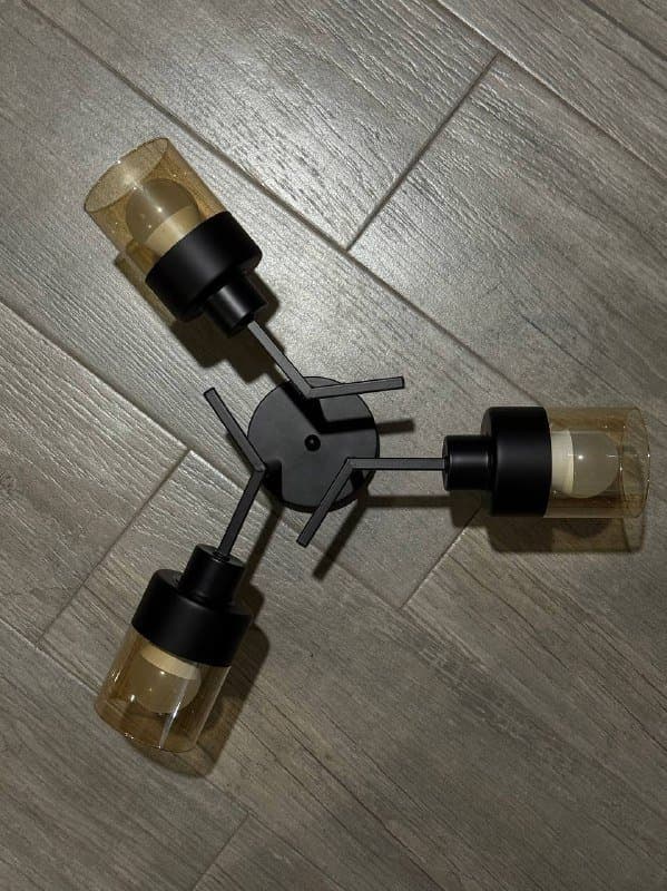 Люстра трехрожковая с 3 LED лампочками 1