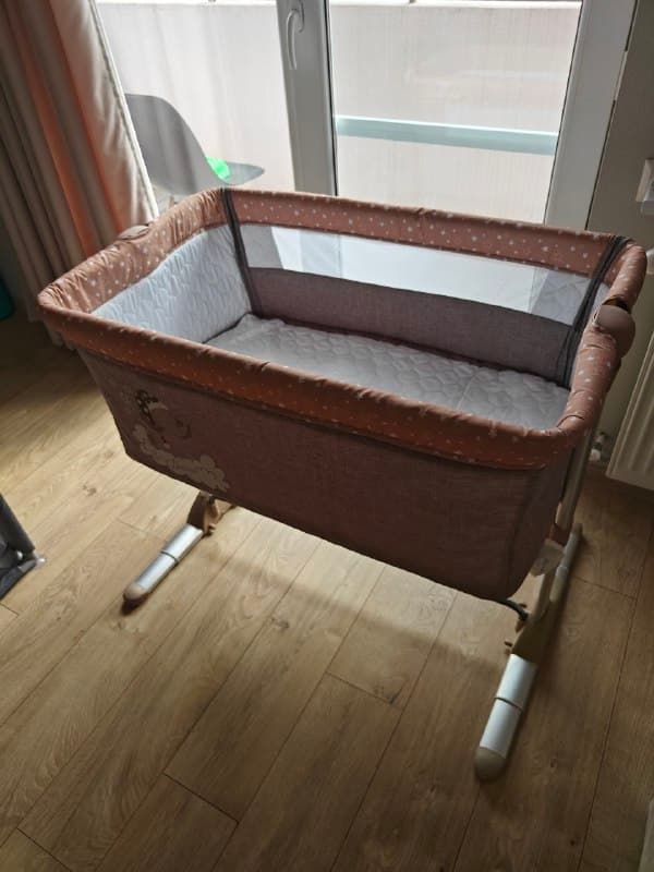 Кроватка детская 0-6 месяцев