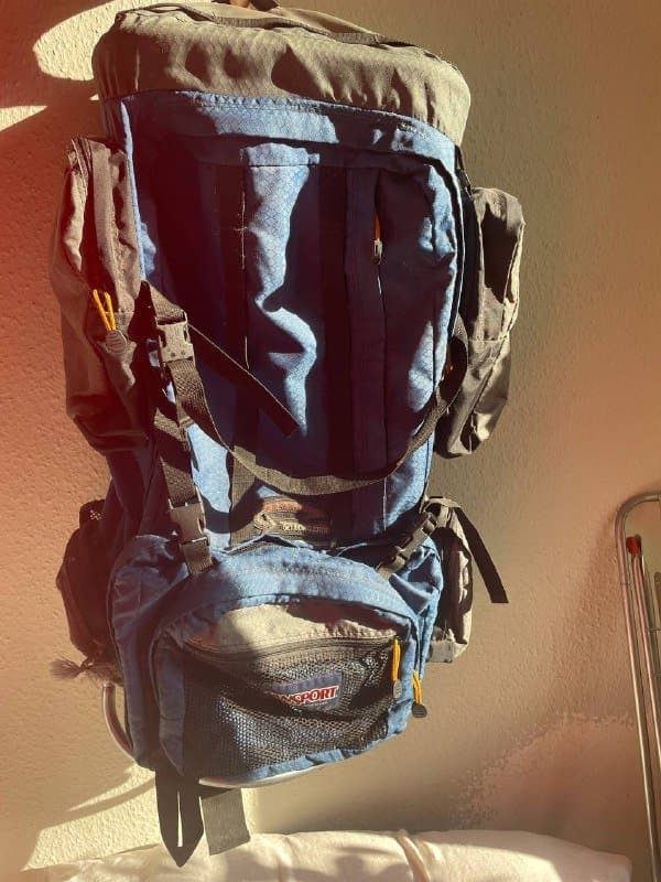 Рюкзак JanSport Scout с внешней рамой 1