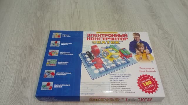 Электронный конструктор Знаток