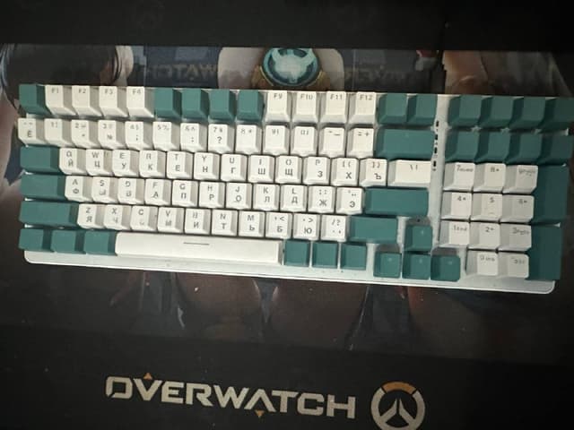 Клавиатура и коврик