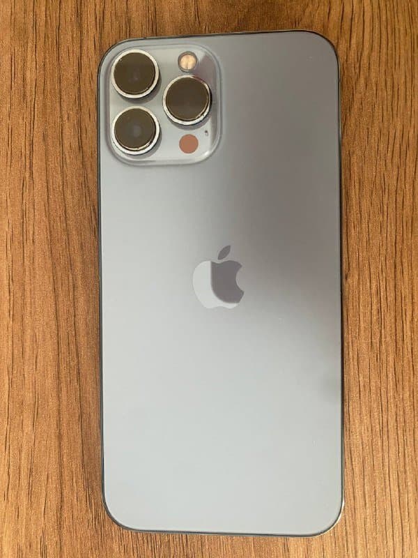 Iphone 13 pro max, Xiaomi Smart Evaporative Humidifier, Philips OneBlade 1